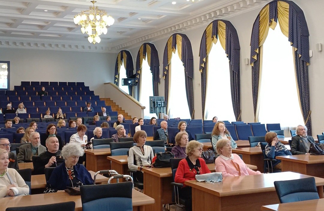В Институте Карпинского состоялось торжественное поздравление ветеранов и жителей блокадного Ленинграда с 80-й годовщиной Победы в Великой Отечественной войне